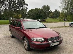 Röd Begagnad 2004 Volvo V70 Kombi | 12 000 kr (Superpris)