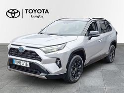 Grå Ny 2025 Toyota RAV4 Hybrid Style SUV | 495 000 kr (Lite dyr)