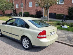 Grön Begagnad 2004 Volvo S40 Sedan | 21 500 kr (Bra pris)