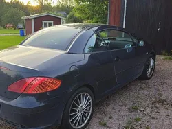 Svart Begagnad 2005 Peugeot 307 CC Cab | 40 000 kr (Marknadspris)