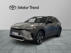 Silver Begagnad 2022 Toyota bZ4X Executive SUV | 389 000 kr (Superpris)