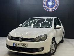 Vit Begagnad 2011 VW Golf Halvkombi | 58 800 kr (Marknadspris)