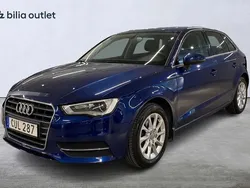 Blå Begagnad 2014 Audi A3 Attraction Halvkombi | 99 900 kr (Marknadspris)