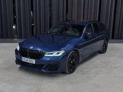 Blå Begagnad 2022 BMW 530e M Sport Kombi | 459 900 kr (Dyr)