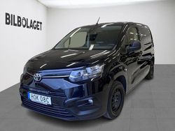 Svart Begagnad 2021 Toyota Proace City Van | 204 800 kr (Marknadspris)