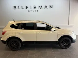 Vit Begagnad 2011 Nissan Qashqai +2 SUV | 79 900 kr (Marknadspris)