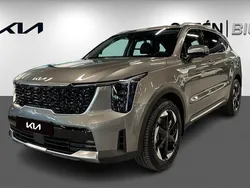 Grå (snow white pearl) Ny 2024 Kia Sorento Advance SUV | 629 900 kr (Marknadspris)