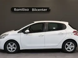 Vit Begagnad 2012 Peugeot 208 Halvkombi | 79 900 kr (Lite dyr)