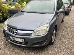 Grå Begagnad 2007 Opel Astra Halvkombi | 25 000 kr (Marknadspris)