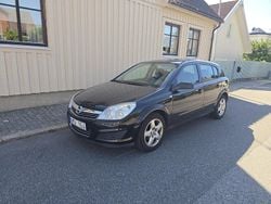 Svart Begagnad 2008 Opel Astra Halvkombi | 16 000 kr (Superpris)