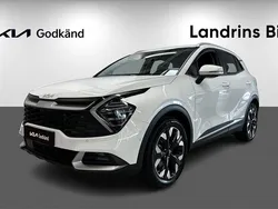 Vit Begagnad 2024 Kia Sportage 2 SUV | 439 300 kr (Marknadspris)