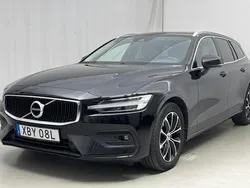 Svart Begagnad 2021 Volvo V60 Momentum Kombi | 240 000 kr (Bra pris)