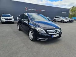 Svart Begagnad 2012 Mercedes B180 Minibuss | 98 000 kr (Marknadspris)