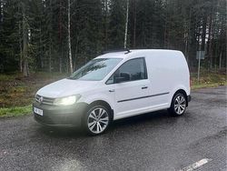 Vit Begagnad 2017 VW Caddy Minibuss | 104 900 kr (Lite dyr)