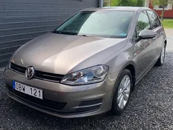 Grå Begagnad 2014 VW Golf VII Halvkombi | 80 000 kr (Marknadspris)