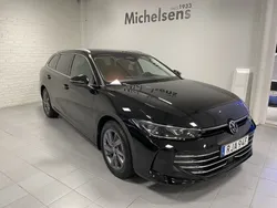 Svart Begagnad 2024 VW Passat Business Kombi | 509 900 kr