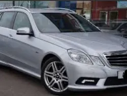 Silver Begagnad 2010 Mercedes E200 Avantgarde Kombi | 179 500 kr
