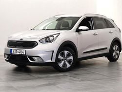 Grå Begagnad 2018 Kia Niro Advance SUV | 188 700 kr (Marknadspris)
