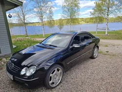 Svart Begagnad 2003 Mercedes CLK500 Avantgarde Sportkupé | 109 000 kr