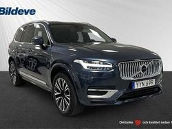 Mörkblå Begagnad 2023 Volvo XC90 Plus SUV | 699 900 kr (Marknadspris)