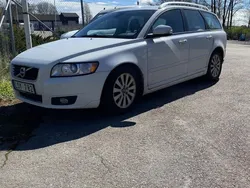 Vit Begagnad 2012 Volvo V50 Momentum Kombi | 43 000 kr (Lite dyr)