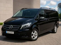 Svart Begagnad 2017 Mercedes Vito Minibuss | 295 000 kr (Lite dyr)