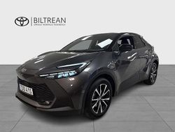 Gråmetallic Begagnad 2025 Toyota C-HR Style SUV | 414 900 kr (Bra pris)