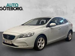 Ljusblå Begagnad 2015 Volvo V40 Kombi | 99 900 kr (Bra pris)