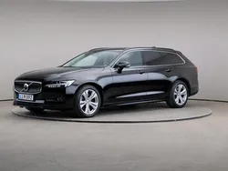 Svart Begagnad 2022 Volvo V90 Core Kombi | 379 000 kr (Marknadspris)