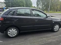 Svart Begagnad 2005 Seat Ibiza Halvkombi | 21 900 kr (Dyr)
