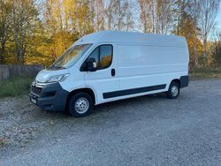Vit Begagnad 2017 Citroën Jumper Minibuss | 139 000 kr (Marknadspris)