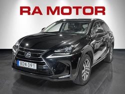 Svart Begagnad 2016 Lexus NX300h Business Edition SUV | 219 800 kr (Marknadspris)