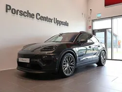 Grå Ny 2025 Porsche Macan SUV | 1 181 920 kr (Bra pris)