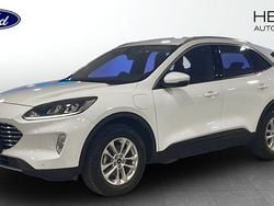Frozen white Begagnad 2022 Ford Kuga Titanium SUV | 244 900 kr (Marknadspris)