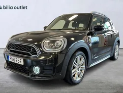 Svart Begagnad 2019 Mini Cooper Countryman Salt SUV | 224 900 kr (Marknadspris)