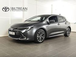 Mörkgrå Begagnad 2024 Toyota Corolla Style Halvkombi | 298 900 kr (Dyr)