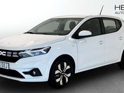 Vit (white) Ny 2025 Dacia Sandero Expression Halvkombi | 219 900 kr (Marknadspris)