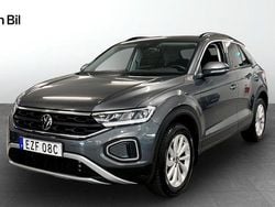 Grå Begagnad 2025 VW T-Roc Life SUV | 314 900 kr (Lite dyr)