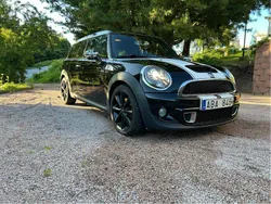 Svart Begagnad 2011 Mini Cooper SD Clubman Chili Kombi | 105 000 kr