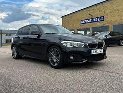 Svart Begagnad 2019 BMW 120 M Sport Halvkombi | 249 500 kr (Marknadspris)