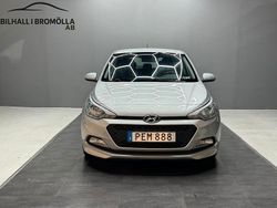 Silver Begagnad 2017 Hyundai i20 Comfort Halvkombi | 89 900 kr (Lite dyr)