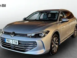 Silver Begagnad 2024 VW Passat Business Kombi | 359 900 kr (Marknadspris)