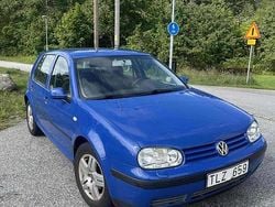 Blå Begagnad 2003 VW Golf IV Basis Halvkombi | 21 000 kr (Bra pris)