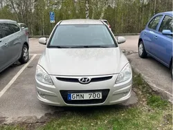 Silver Begagnad 2008 Hyundai i30 Halvkombi | 18 900 kr (Marknadspris)