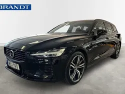 Svart Begagnad 2022 Volvo V60 R-Design Kombi | 389 900 kr (Marknadspris)