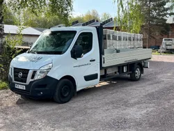 Vit Begagnad 2016 Nissan NV400 Van | 70 000 kr