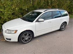 Vit Begagnad 2009 Volvo V50 Momentum Kombi | 18 000 kr (Bra pris)