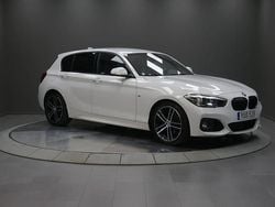 Vit Begagnad 2018 BMW 118 M Sport Halvkombi | 209 000 kr (Marknadspris)