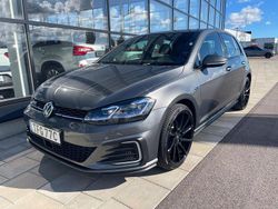 Mörkgrå (grå) Begagnad 2020 VW Golf VII GTE Halvkombi | 229 900 kr (Marknadspris)