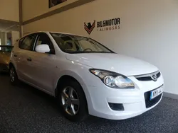 Vit Begagnad 2010 Hyundai i30 Comfort Halvkombi | 35 900 kr (Bra pris)